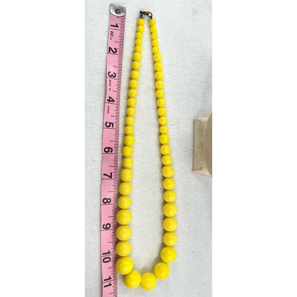Vintage Knotted Beaded Necklace Large Chunky Yellow Choker Necklace 11.5” Retro - Picture 5 of 7